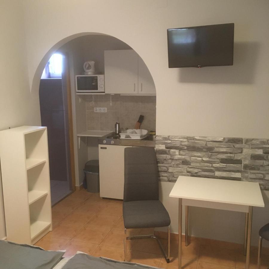 מלון Bakonybél Liliom Vendeghaz מראה חיצוני תמונה